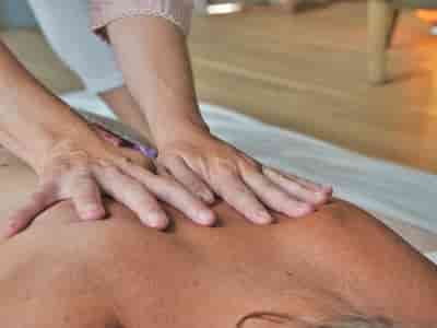 Cervical Spondylitis Specialist Delhi